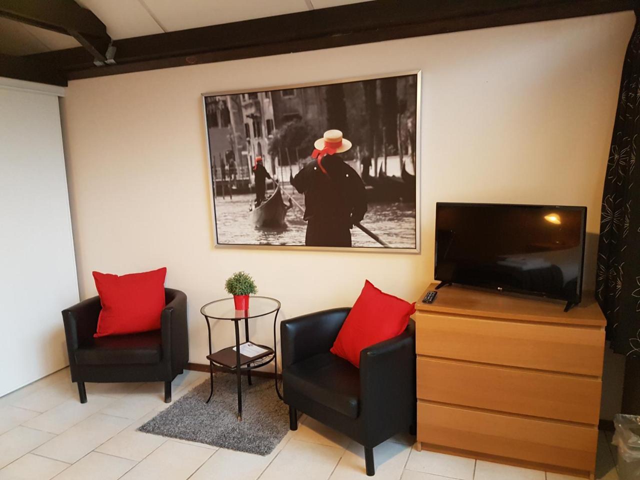 Motel Motel Oostvoorne 3*